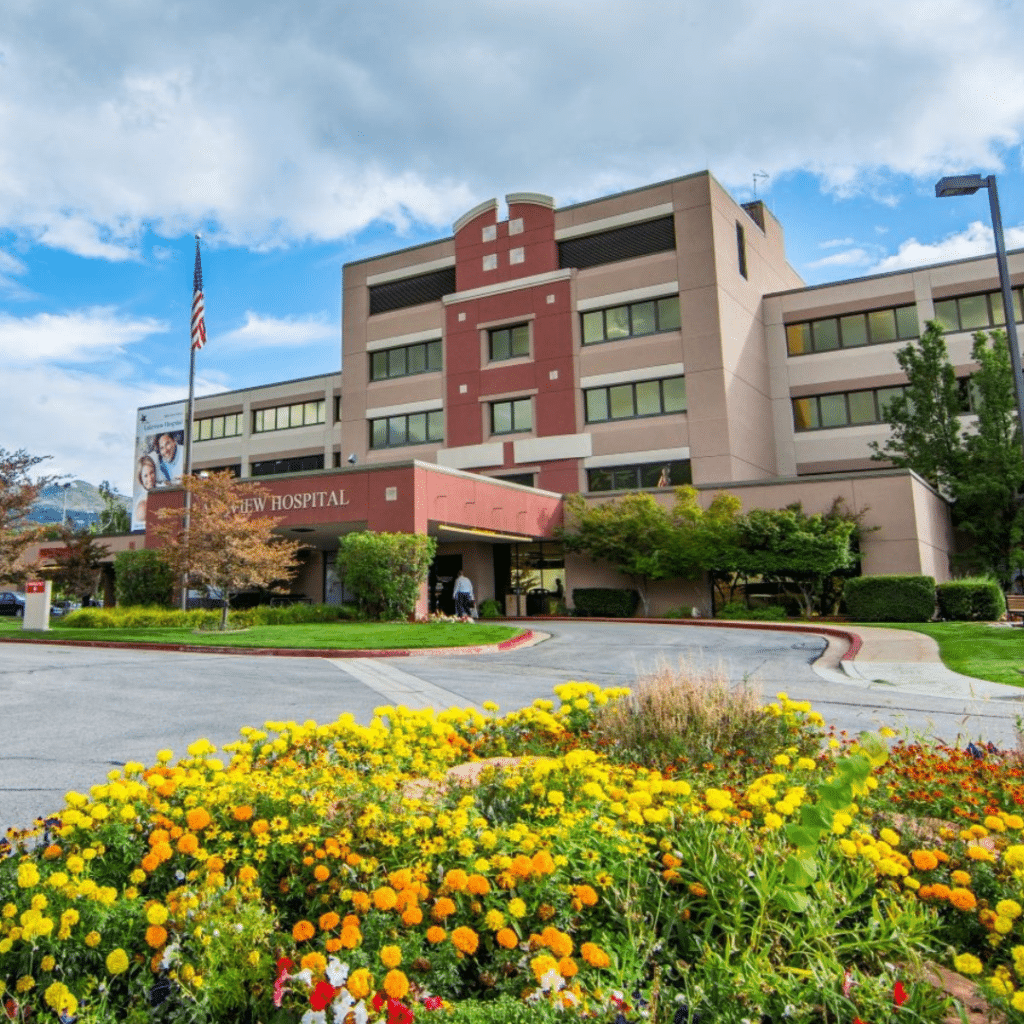 hospital con vista al lago